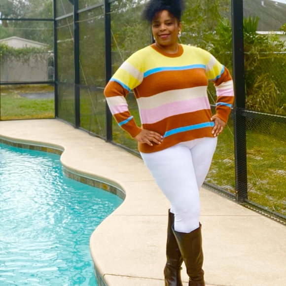 Retro Striped Sweater - Picture 3 of 4